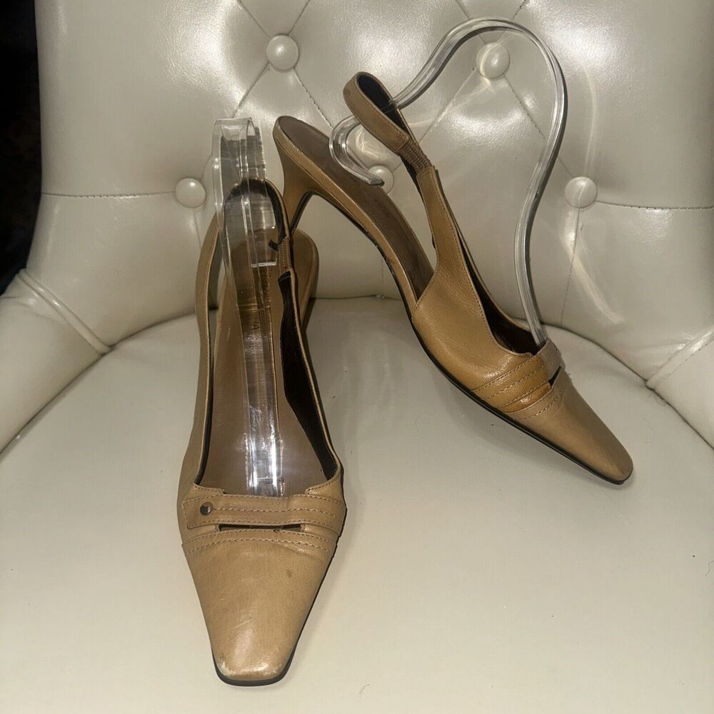BCBGMaxAzria Tan Heels, kitten heel loafer
